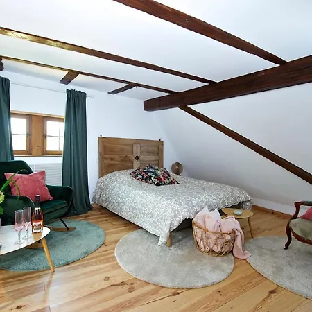 Le Quinze 66 Bed & Breakfast *